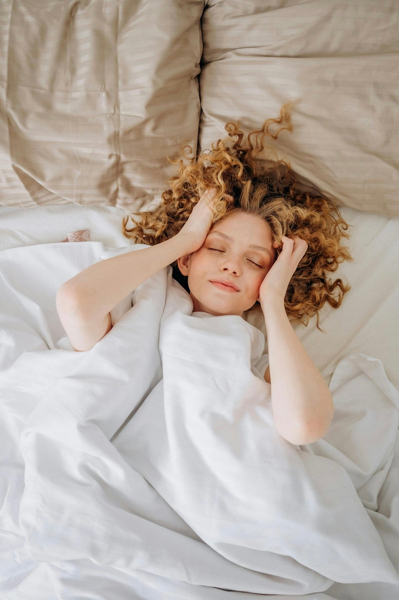 Les Bienfaits du Sommeil pour une Peau Éclatante : Votre Secret Beauté Naturel